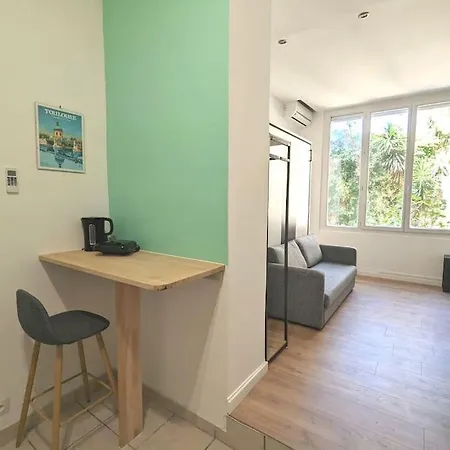 Au Calme En Ville, Sans Vis A Vis Et Climatise * Perpignan